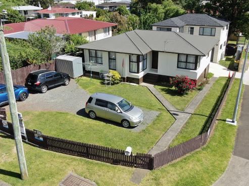 90 Tennessee Avenue, Mangere East