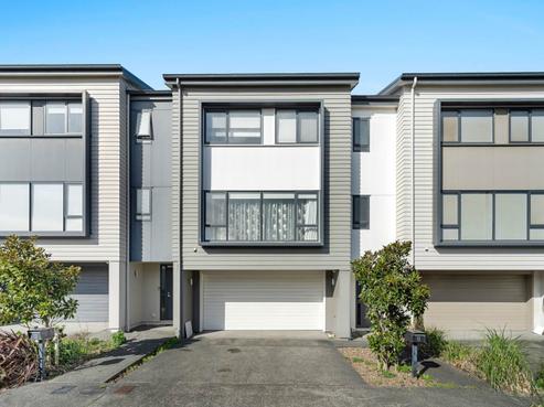 11 Tia Road, Flat Bush