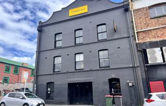 CREATIVE STANDALONE OFFICE
