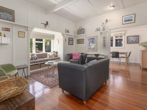 11 Whanake Street, Titahi Bay