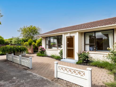 1/23B Juniper Place, Burnside