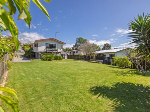 75 Jonathon Street, Brookfield