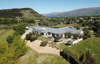2 Orion Place, Wanaka