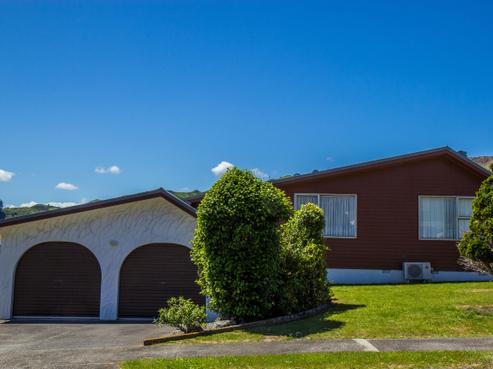 11 Rembrandt Avenue, Tawa