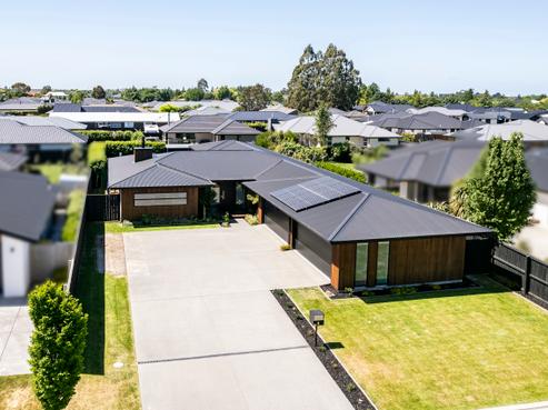 8 Full Moon Lane, Rolleston