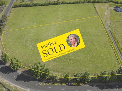 54 Three Oaks Drive, Dairy Flat