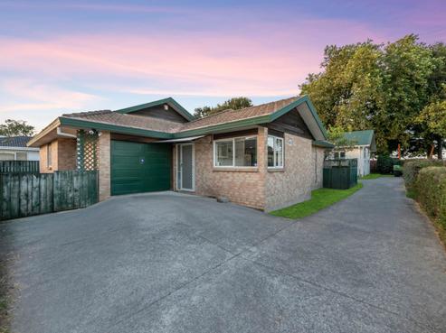 2/75 Jellicoe Road, Manurewa