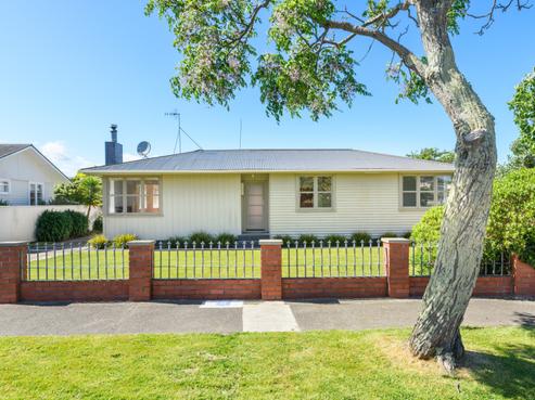4 Snowdon Avenue, Terrace End
