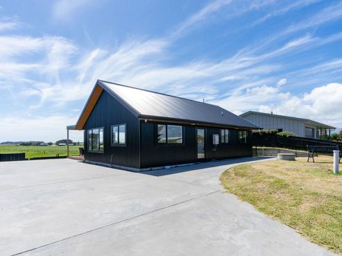 7 Sand Dune Grove, Waikawa Beach