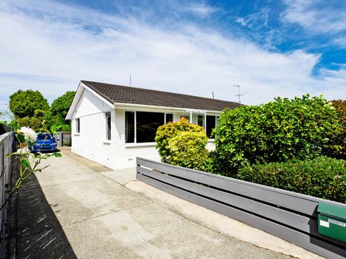 1/237 Queens Drive, Windsor