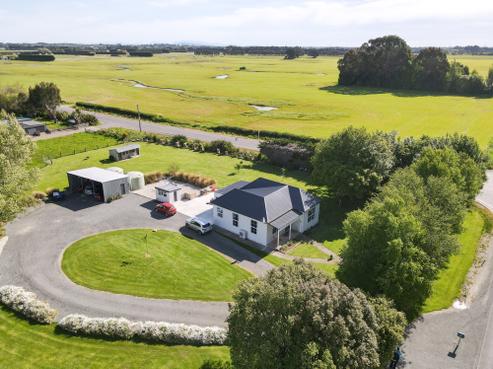 78 RIMU Road, Waimatua