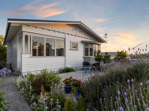 8 Westmere Crescent, Westmere