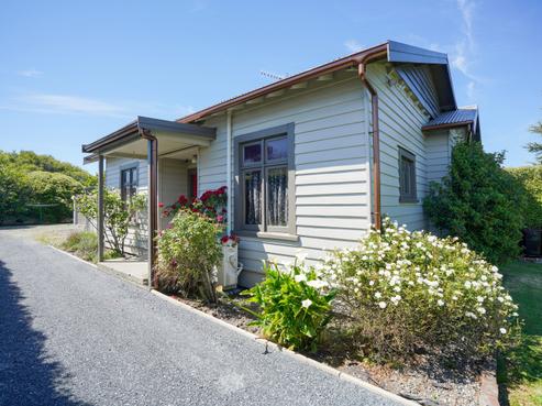 254 Nelson Street, Strathern