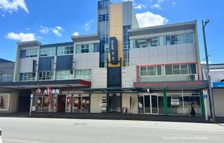 Small office space which ticks the boxes