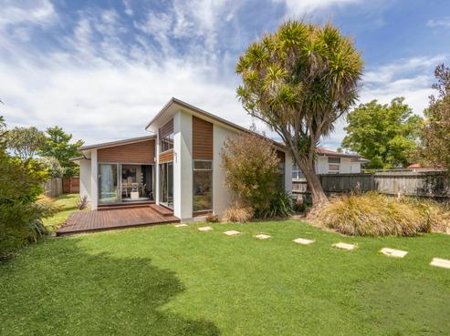 137 Caledonian Road, Saint Albans