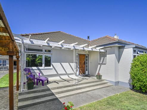 905 Rata Street, Mahora
