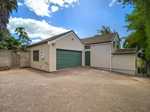 2/62 Target Road, Totara Vale