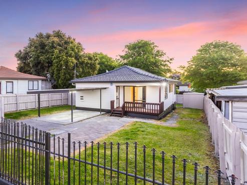 1/1 Ebenezer Way, Clendon Park