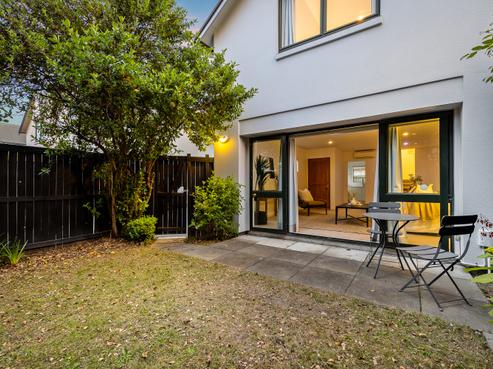 2/54 Derby Street, Saint Albans