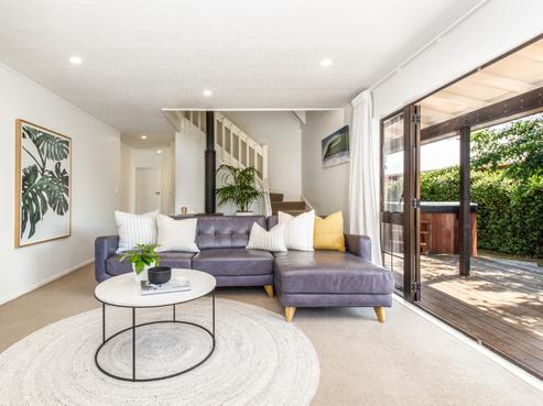 17 Cedar Road, Te Awanga
