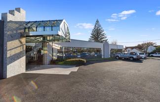 Refurbished Office with Parking in City Fringe