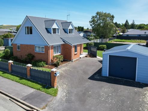 10 Evered Street, Weston
