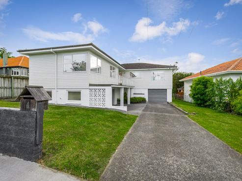 4 Brydon Place, New Windsor