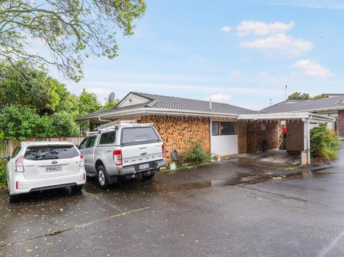 3/75A West Coast Road, Glen Eden