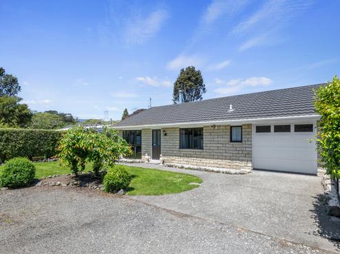 6 Charnwood Grove, Waikanae