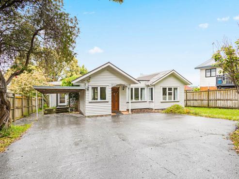 110 Mcleod Road, Te Atatu South