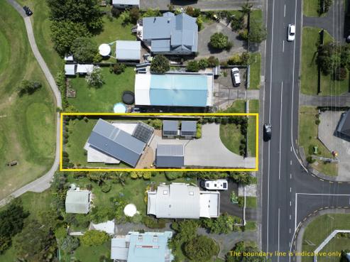 1389 Whangaparaoa Road, Army Bay