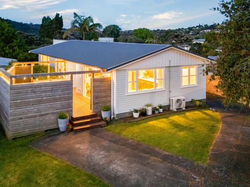 31 Crocombe Crescent, Beach Haven