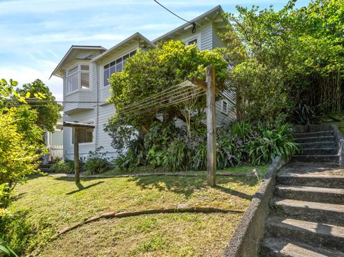 11 Aranoni Street, Island Bay