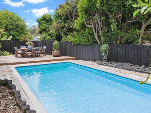 25 Stapleford Crescent, Browns Bay