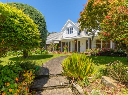 126 Waratah Street, Matua