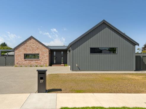 27 Sir Bob Charles Drive, Upper Plain