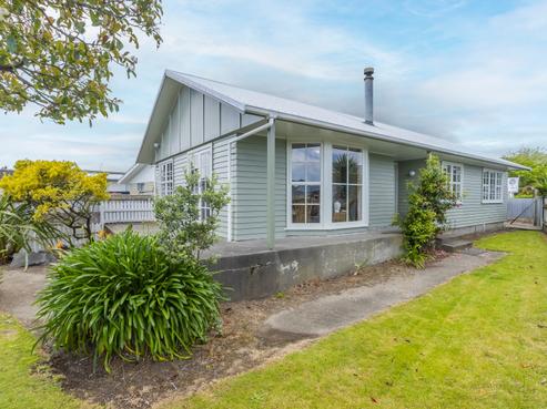44 Walton Road, Paraparaumu Beach