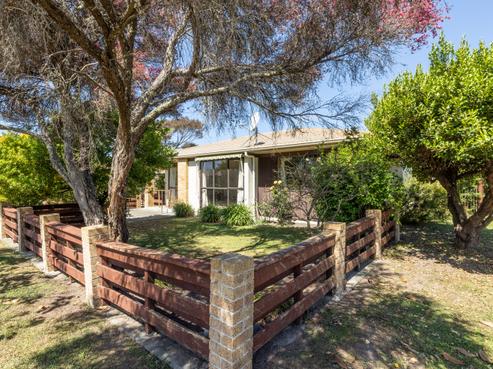 1/2 Bill Ashcroft Grove, Havelock North