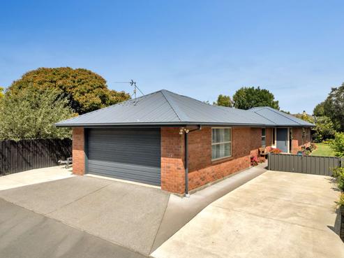 2B Bank Street, Amberley
