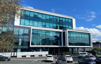 MODERN NEWMARKET OFFICES
