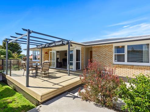 1 Clifton Terrace, Brookfield