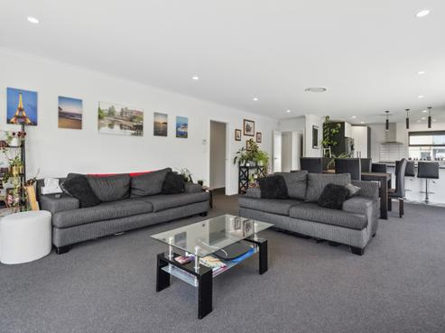 97 Mawai Hakona Drive, Trentham