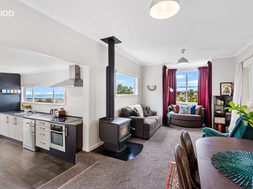 9 Brunel Street, Mornington