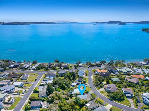 51 Deerness Crescent, Algies Bay
