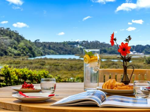 85 Whangaparaoa Road, Red Beach