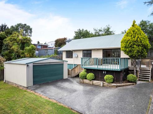 2/18 Evans Road, Glen Eden