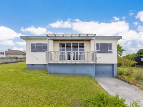 7 Piccadilly Circus, Snells Beach