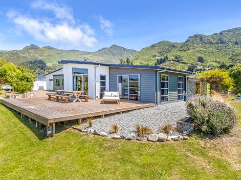 16 Hollybank Lane, Governors Bay