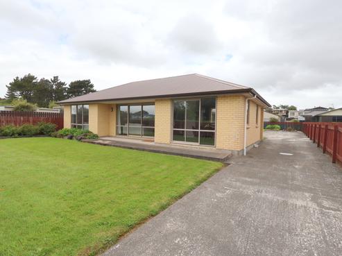 39 Ball Street, Kingswell