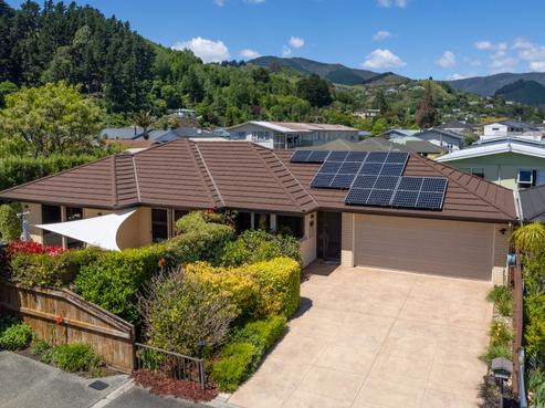 7 Persico Way, The Wood